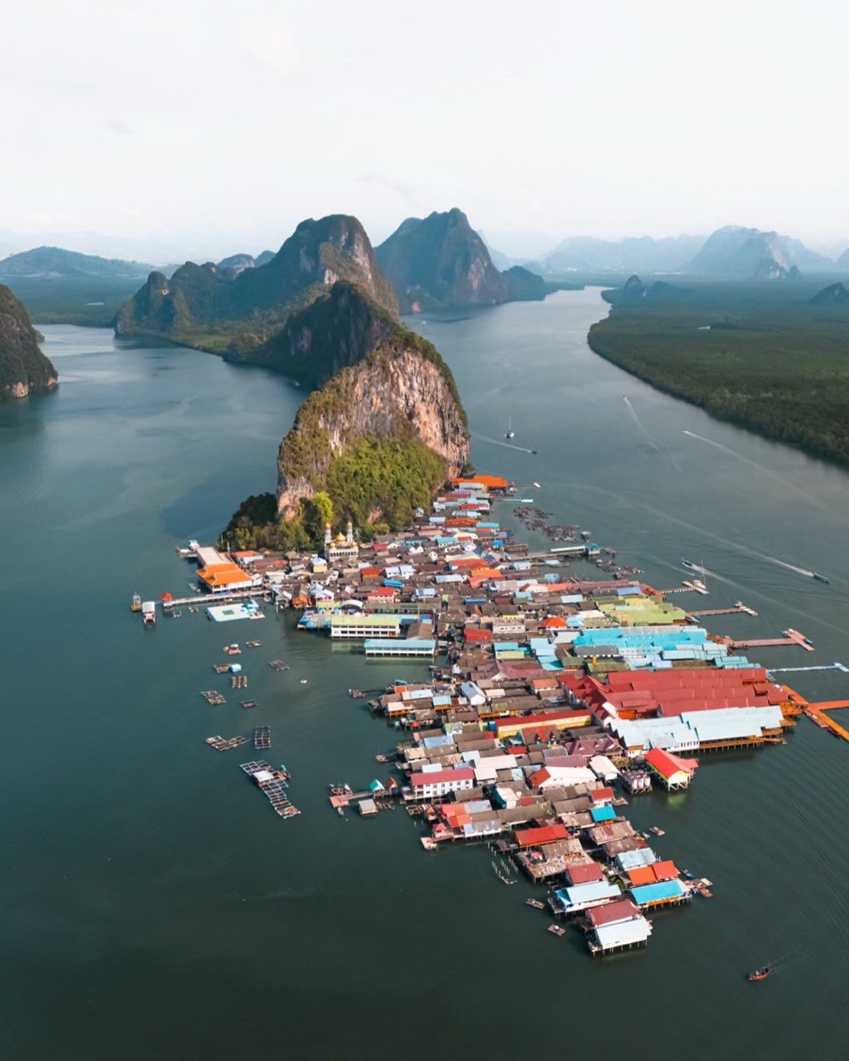 Floating Village