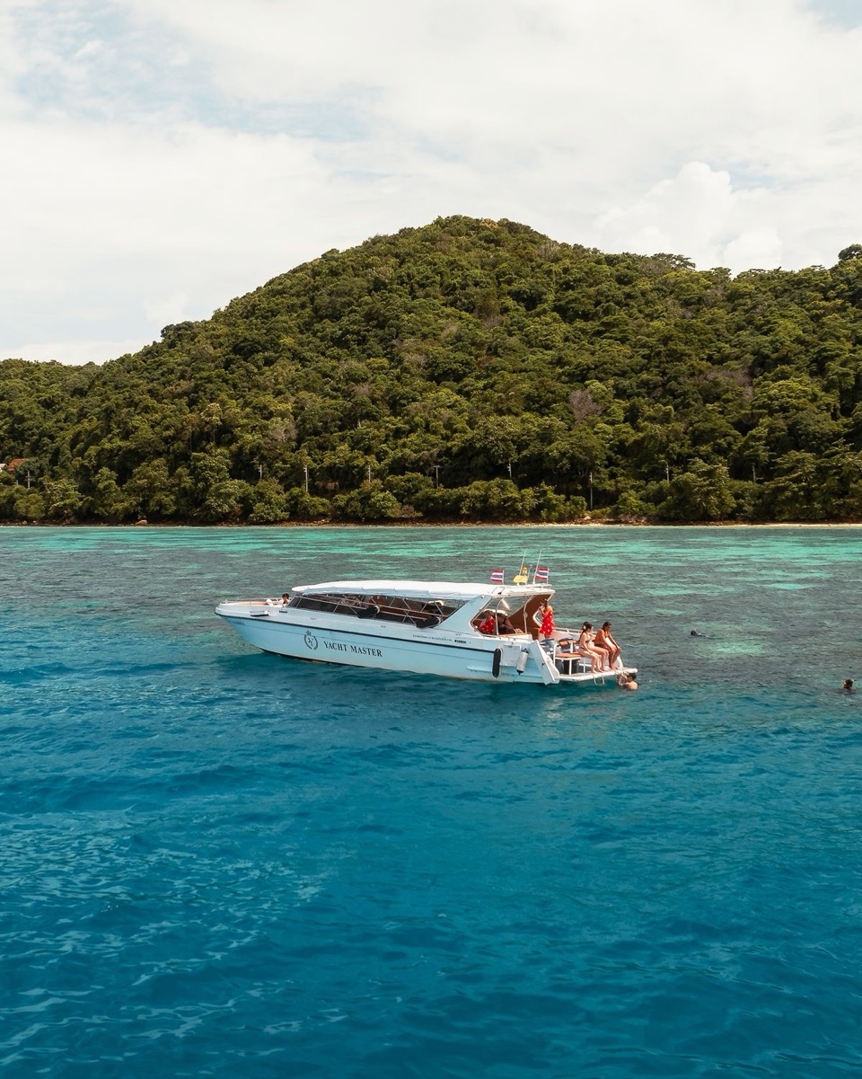 Speedboat
